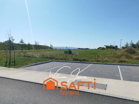 Terrain constructible, viabilisé et borné