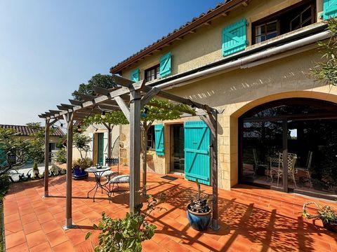 Dpt Gers (32), à vendre proche de MARCIAC maison P6 de 220 m² - Terrain de 2 500,00 m²