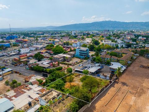 7 Chelsea Avenue is a versatile development opportunity with approved plans for a 9-floor mixed-use building. The property spans 18,712 sq.ft. and allows for five floors of BPO space and four floors of residential apartments, which can be converted t...