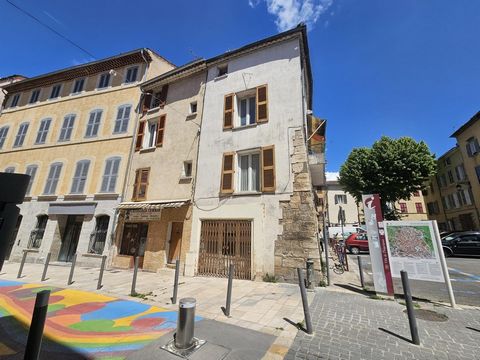 Immeuble à vendre – Quartier des Arts, Draguignan –