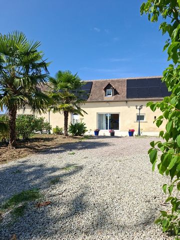 Magnifique longère 7 pièces, nord Sarthe, 15 min ALENCON, proche Péage autoroute, et Gare, 1h 30 de PARIS
