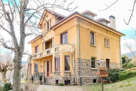 Élégante maison de 1930 au cœur de Pélussin