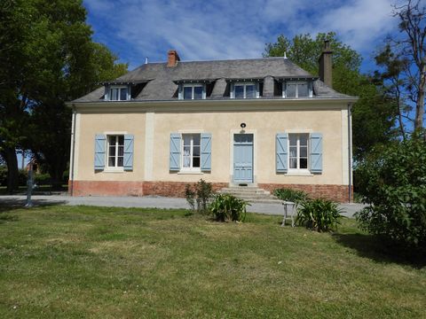 TRES BELLE DEMEURE ET DEPENDANCE AMENAGEES SUR PARC DE 5000 m2