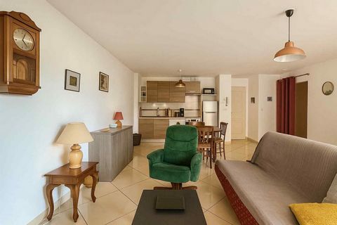 Bel appartement sans travaux avec terrasse, place de stationnement , cave et cellier dans une residence securisée.