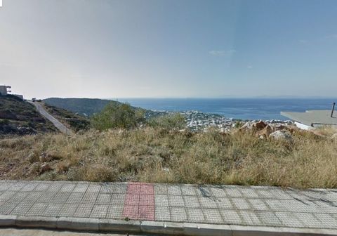 In een van de rustigste en meest kwaliteitsvolle buurten van Saronida wordt een perceel van 638 m² aangeboden, met een prachtig, vrij uitzicht op de zee en een natuurlijke omgeving die absolute rust en privacy biedt. Bouwcoëfficiënt: 0,20 (bebouwd to...