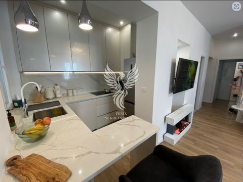 ID-CODE: 99 Features: - Air Conditioning - Fitness Center - Internet - Parking