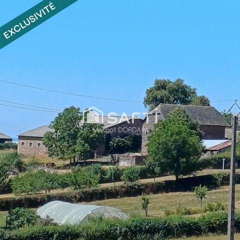 Idéalement située dans la charmante commune de Goutrens à 5mn de Rignac et 10mn de Saint-Christophe-Vallon, cette propriété offre un cadre de vie paisible et authentique, idéal pour les amoureux de la nature.