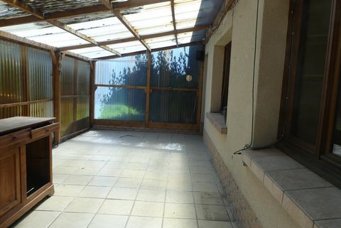 Chepy : maison 95m2, 3Chb, cour, terrasse.