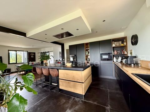 Maison à vendre 7 pièces 207m2 BOISSET ET GAUJAC (30) vue panoramique