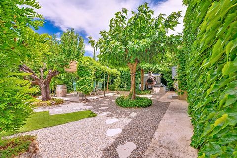 À VENDRE – Charmante maison rénovée à Trans-en-Provence