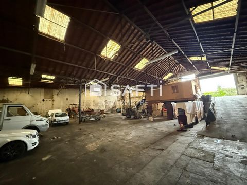CASTRES, local de 1500 m² en Ville à vendre.