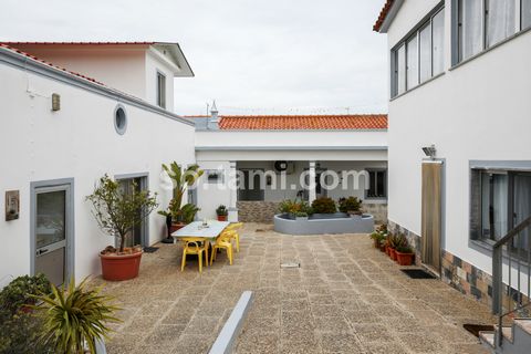 Historic villa with plot of land set in the center of Algoz. The Villa comprises eight bedrooms, three kitchens, three bathrooms and a garage. The outer space allows two warehouses. Algoz is an old Portuguese parish in the municipality of Silves. It ...