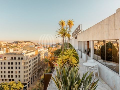 2-bedroom apartment, 120 sqm (gross floor area), furnished and equipped, near Avenida da Liberdade, in Lisbon. Apartment featuring quality finishes and comprising a living room, two large bedrooms, two bathrooms, a guest bathroom, a kitchen, an entra...