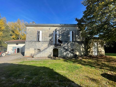 Wine property in appellation cotes de Bourg, which consists of a dwelling house about 115m ² to renovate, a winery, a storage room products, a workshop and a covered shelter for the equipment, the total surface is 21ha 02a 60ca including 8ha 83a 44ca...