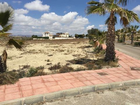 The ideal opportunity to own your own villa just a few minutes from the sea! 36 building plots, each of at least 1000 m² for the construction of a modern villa with or without swimming pool. Buildability of each plot in accordance with the developmen...