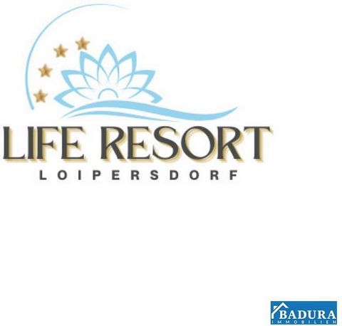 The Life Resort in Henndorf is a 4-star spa hotel, consisting of 80 apartments with 2 bedrooms and kitchen and 16 hotel rooms. There is also a seminar area and a spa area with an indoor and outdoor pool area. Spread over a total of 25,000 m² and 6 fl...