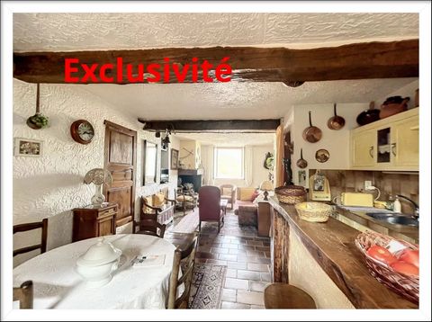For nature and mountain lovers: On the top floor of a village house, a charming 3-room duplex apartment with 46 sqm, comprising on the ground floor a living room with an open kitchen, and on the second level, 2 bedrooms, one of which opens onto a 4 s...