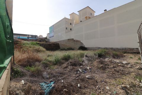 This South North Facing Plot of Land in Benijofar is located on one of the main high streets through this prolific, bustling, busy, highly popular very sought after town, between Rojales and Ciudad Quesada. Situated in a prominent position and ideal ...