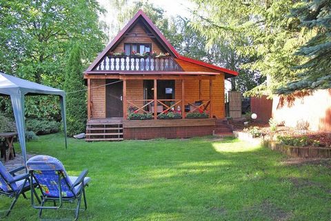 The cozy wooden house has two floors and is located on the large lake Narie. On the covered terrace you can sit outside until late at night and then make yourself comfortable in front of the open fireplace. The four-legged family members are also wel...