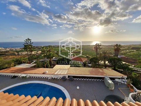 We are pleased to present this magnificent villa located in the village of Alcalá, Guía de Isora, Tenerife South, just 1 minute drive from the coast and 100 metres from the sea. Due to its great location the property has easy access to the centre of ...