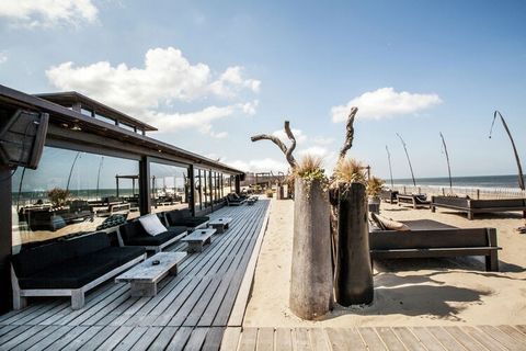 These detached, modern, ground-floor sea lodges can be found at holiday park Sea Lodges Zandvoort. It's just 2.6 km from the pleasant centre of Zandvoort and a stone's throw from the North Sea beach and the North Sea. All you need to do is cross the ...