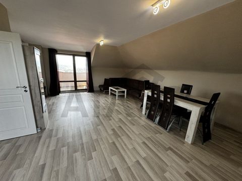 OFFRE - 8011 APPARTEMENT D’UNE CHAMBRE ! MEUBLÉ! TERRASSE PANORAMIQUE ! Chez Atlas Real Estate, nous vous présentons un appartement d’une chambre situé dans un nouvel immeuble, situé dans la ville de Sofia. Velingrad. La ville est située dans la vall...