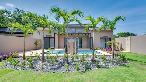 Discover the epitome of coastal living in these two exquisite, brand-new homes in Playa Potrero, Costa Rica. With impeccable craftsmanship and top-tier finishes, these properties offer the ideal blend of elegance and comfort. Each home features: 3 Be...