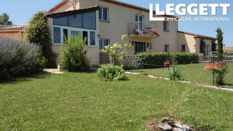 A31055MSW47 - A contemporary house in a charming village but close to Villereal with all amenities. The main house comprises 4 bedrooms, lounge and two dining rooms, over 240 m2. There is a self contained gite, comprising 1 bedroom, lounge/kitchen/di...