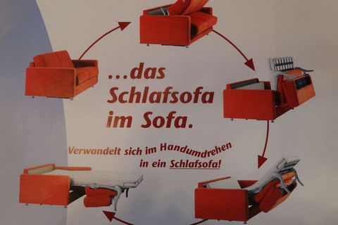 Die Wohnung liegt direkt hinterm Deich. Sie ist liebevoll eingerichtet, damit Sie sich wohl fühlen. Besonders ist die Aussicht aus dem Zimmer auf die vorüberfahrenden Schiffe, die zum Greifen nah erscheinen. Schwimmbegeisterte können nach wenigen Sch...