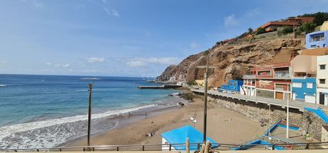 Entdecken Sie Ihr neues Zuhause am Meer! Wir präsentieren Ihnen eine spektakuläre Wohnung mit drei Schlafzimmern in unschlagbarer Lage, nur wenige Schritte vom schönen Strand von Sardina de Gáldar entfernt. Diese geräumige und helle Wohnung bietet al...