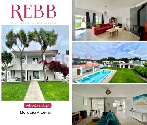 Aroeira Villa - Excellent Business Investment or Large Family Home in Aroeira For sale, we have an excellent business investment or a large family home. This versatile property can be divided into 4 individual apartments or used as a large family hou...