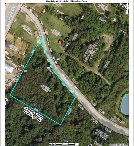 Vous rêvez d'un emplacement idéal pour votre projet immobilier ? Ne cherchez plus ! Nous vous proposons un magnifique terrain de 6 364,20 m² situé à Saint-Tite-des-Caps, à seulement 15 minutes du Massif de Charlevoix et du Mont-Ste-Anne. Ce terrain s...