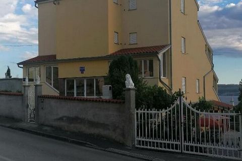 House Panorama is situated in the lovely coastal town of Novi Vinodolski, famous for its natural beauty and crystal clear sea. A spacious shared terrace with an outdoor dining area as well as common BBQ facilities and a shared garden are at your disp...