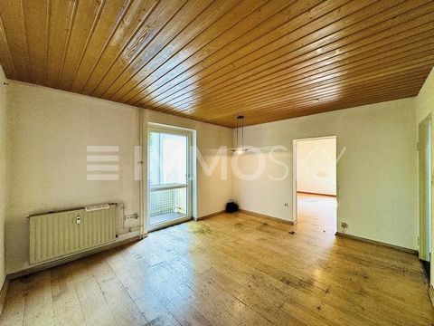 Laat u betoveren door de charme van dit prachtige tweekamerappartement met een totale woonoppervlakte van ca. 45 m²! Hier woon je op een rustige centrale locatie met uitstekende vervoersverbindingen. Het goed onderhouden gebouw heeft een zeer liefdev...