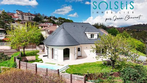 EN EXCLUSIVITE **** MAGNIFIQUE DEMEURE DE 196M2 *** A SORBIERS **** TERRAIN DE 774 M2 AVEC PISCINE SOLSTIS Immobilier a le plaisir de vous faire découvrir cette belle propriété. Si vous êtes à la recherche d’une demeure exceptionnelle combinant éléga...