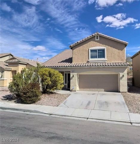 Don't miss this amazing home in the beautiful city of North Las Vegas. This 2 story home offers 3 bedrooms, 2 full baths and a half bath for guest. Downstairs leads right into the spacious formal living room w/ high ceilings and ample space for enter...