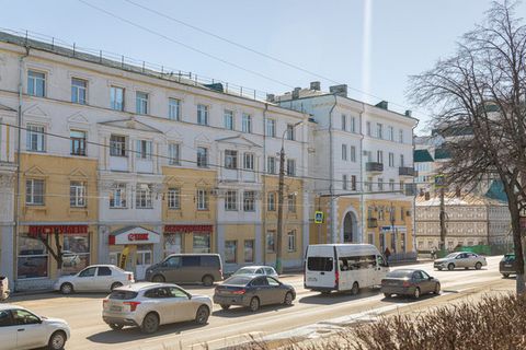 Арт. 62292283 Тишина и уют в центре города? Это вполне реально! В продаже 3-х комнатная квартира по ул. Кирова, 3. Предлагаем вашему внимаю кирпичный дом с высокими потоками – воплощение надежности, комфорта и индивидуальности. Дом с душой и историей...