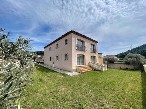 Le Rove, maison Provençale 240m², terrain de 598m²