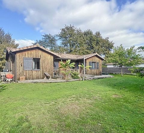 JOLIE MAISON- 102m²- terrain 765 m²-LACANAU VILLE