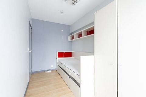 Welcome to your ideal seaside escape! This bright and spacious 7th-floor apartment offers everything you need for a relaxing coastal stay. With four comfortable bedrooms and space for up to 8 guests, it’s perfect for families or groups of friends. St...