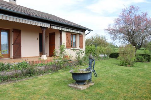 À VENDRE Jolie villa 111 m² sur sous-sol avec vue dégagée, au calme, sur terrain constructible de 2 686 m²