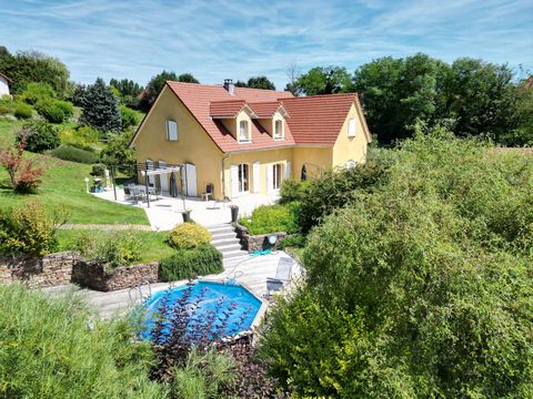 Maison, 186 m², 6 pièces, 5 chambres,dépendances.