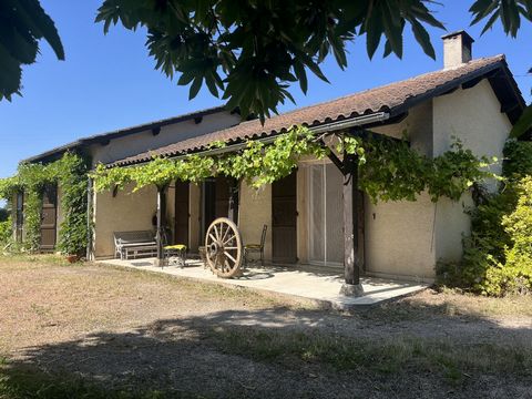 Cardaillac, maison de plain-pied avec 2900 m² de terrain arboré