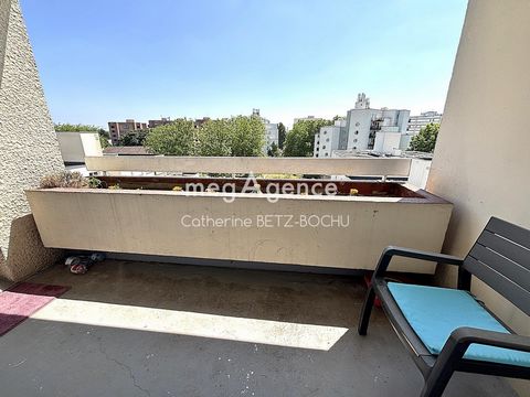 APPARTEMENT F4 AU 6EME ET DERNIER ETAGE AVEC 2 BALCONS