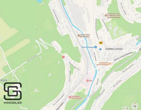 Dit recreatiepark, gelegen in Luxemburg-Eich, is ideaal voor rustige, ontspannende familiemomenten op een steenworp afstand van de drukte van de stad Luxemburg. Het glooiende terrein met zijn plateaus biedt een aantal voordelen: u kunt er barbecueën,...