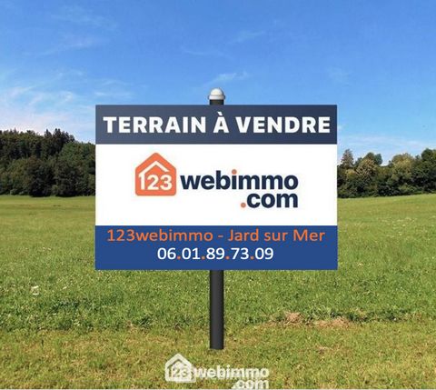 Terrain constructible - 955m² - Saint-Hilaire-la-Forêt