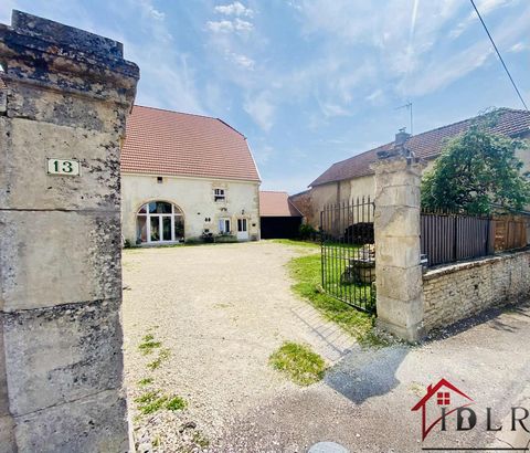 Favorite at FEDRY Renovated property Only 30 minutes from Vesoul and 20 minutes from Dampierre-sur-Salon, discover this magnificent property nestled in a village in absolute calm, on an enclosed and wooded plot of 25 ares. The main house seduces with...
