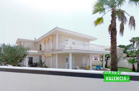 Chalet Valencia today includes to its offer in La Eliana a luxury villa in the urbanization Montealegre. For those who live in L’Eliana, Montealegre is associated with large plots and lots of colleges, including the Iale school, located very close to...