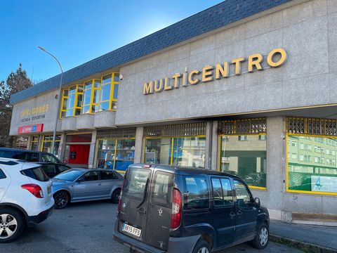 COMMERCIAL PREMISES FOR SALE IN A SHOPPING CENTRE WITH A CLOSED GARAGE SPACE AND WAREHOUSE. COMMERCIAL SPACE OF 50m2 IN A SHOPPING CENTER IN XINZO DE LIMIA. REAL OPPORTUNITY!!