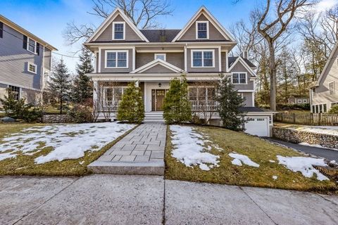 Young 5-bedroom, 4.5 bath Colonial built in 2015 sited on a cul-de-sac in Chestnut Hill! This eleven-room center entrance home is meticulously maintained and offers a perfect floor plan for today's lifestyle. The first floor has a living room, dining...